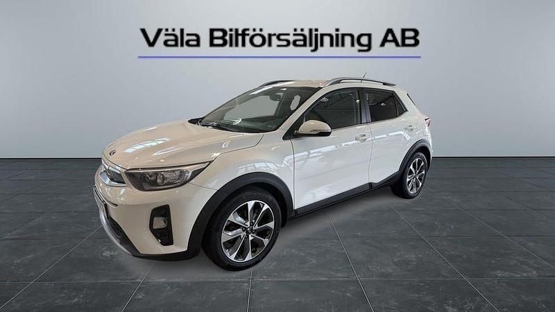 Vit Begagnad 2020 Kia Stonic Advance SUV | 179 900 kr (Marknadspris) - Bild 1/4