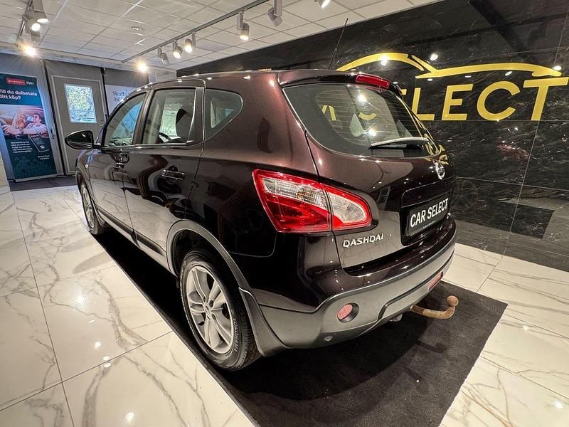 Begagnad Nissan Qashqai 141 HK (103 kW) 2012 Lila SUV