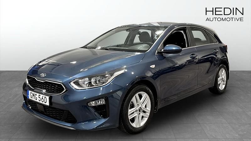 Blå Begagnad 2020 Kia Ceed Halvkombi | 164 900 kr (Marknadspris) - Bild 1/4