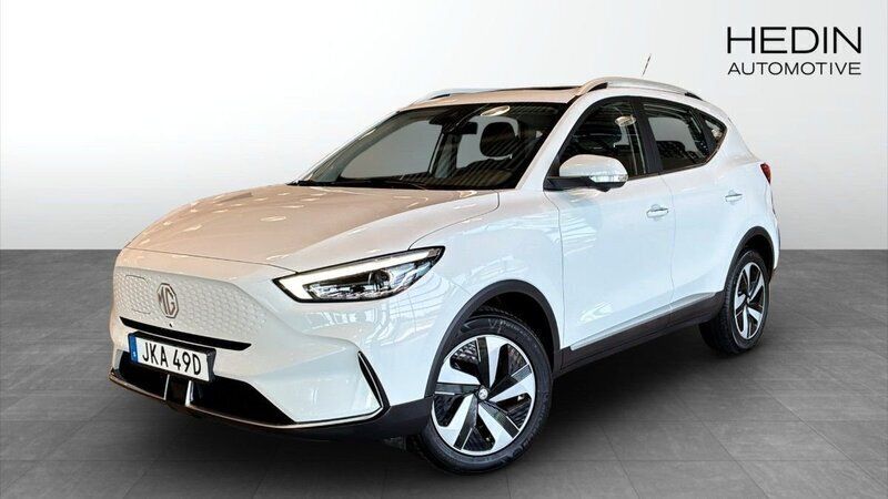 Vit (white) Begagnad 2021 MG ZS Luxury Sedan | 244 900 kr (Superpris) - Bild 1/4
