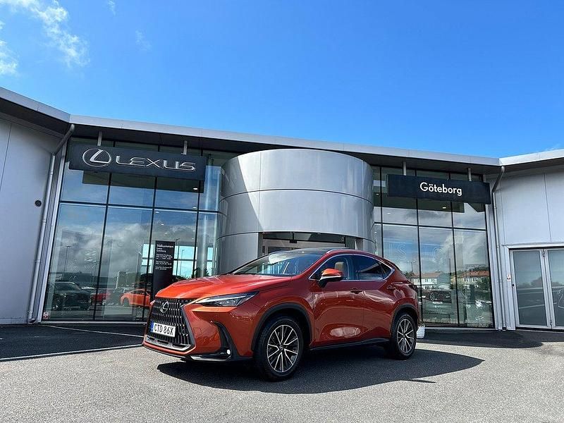 Orange Begagnad 2023 Lexus NX350h Executive Line SUV | 529 000 kr (Lite dyr) - Bild 1/4