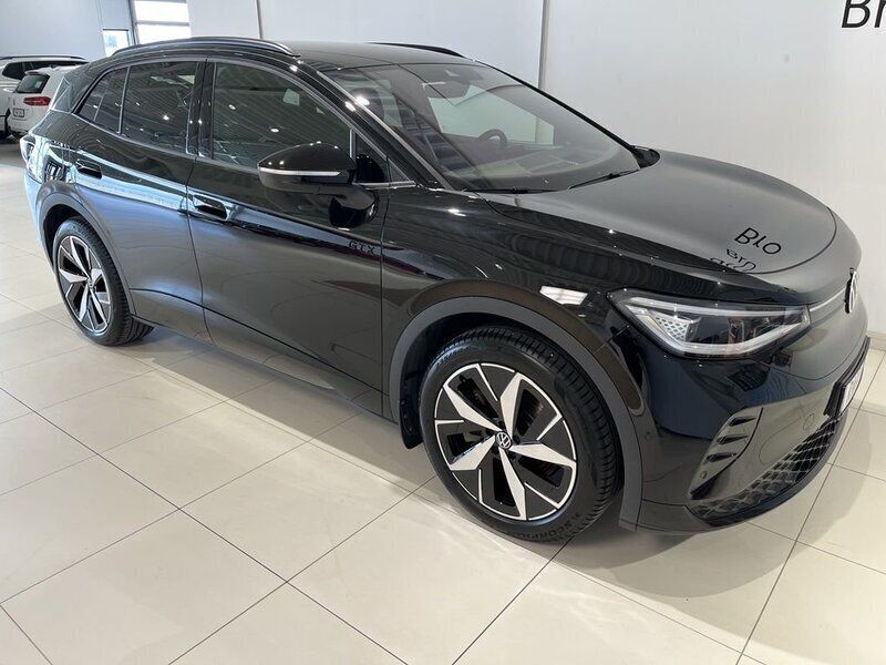 Svart (grenadilla black) Begagnad 2024 VW ID.4 GTX SUV | 489 900 kr (Lite dyr) - Bild 1/3
