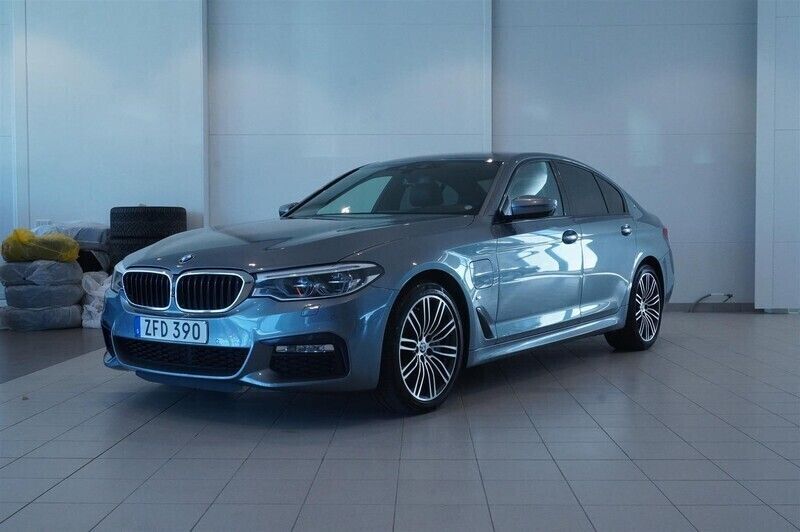 Okänd Begagnad 2018 BMW 530e M Sport Sedan | 269 800 kr (Dyr) - Bild 1/4