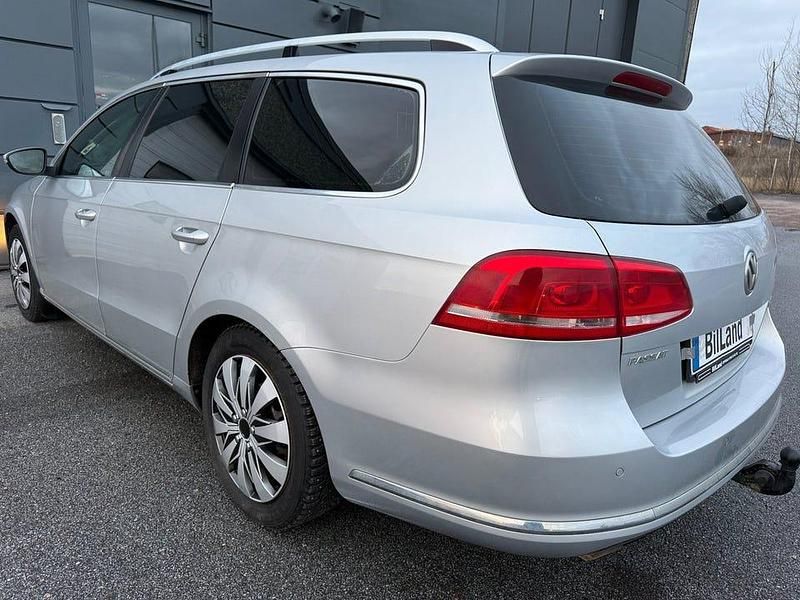 Begagnad VW Passat 140 HK (102 kW) 2012 Silver Kombi