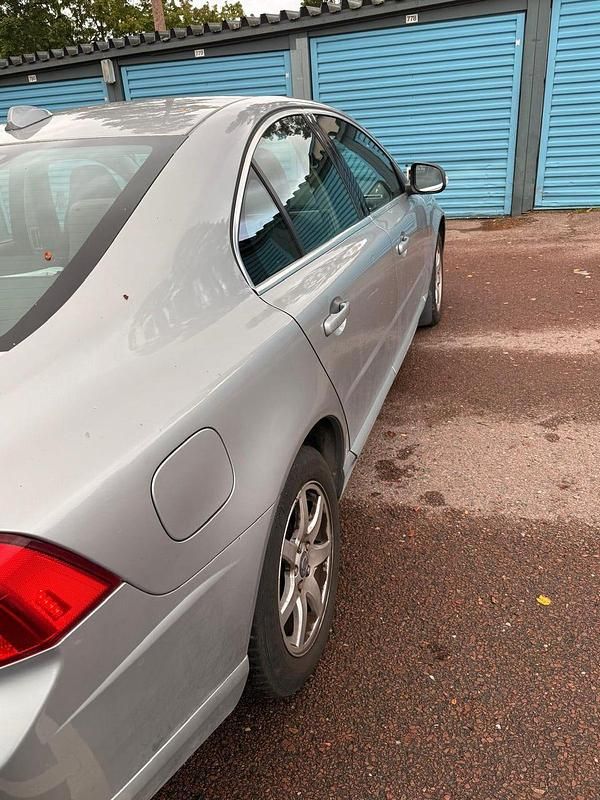 Begagnad 2008 Volvo S80 Sedan | 58 000 kr (Marknadspris) - Bild 1/4