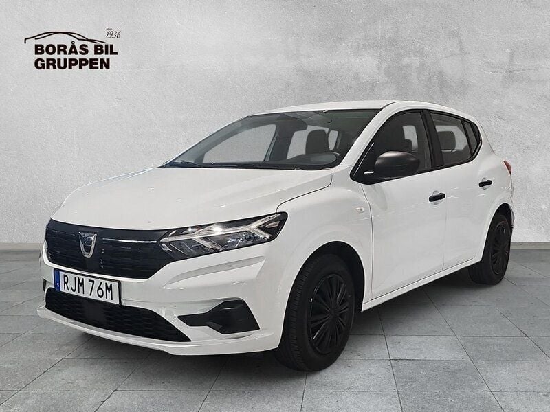 Vit Begagnad 2023 Dacia Sandero Essentiel Halvkombi | 135 000 kr (Marknadspris) - Bild 1/4