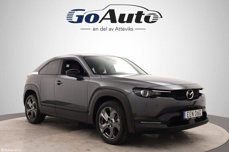 Grå Begagnad 2021 Mazda MX30 Cosmo SUV | 184 500 kr (Marknadspris) - Bild 1/4