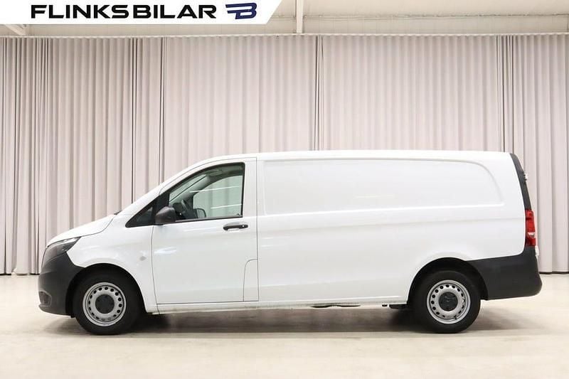Vit Begagnad 2019 Mercedes Vito Van | 159 900 kr (Bra pris) - Bild 1/4