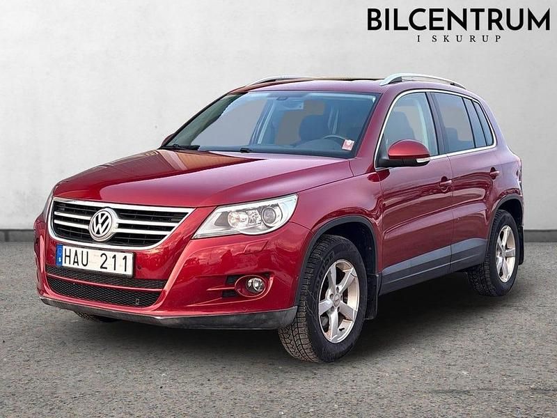Begagnad VW Tiguan 200 HK (147 kW) 2008 Röd SUV