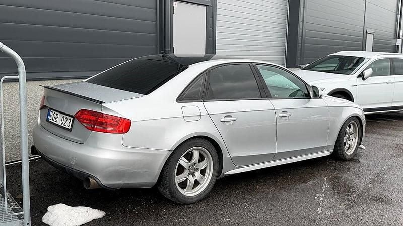Begagnad Audi A4 265 HK (194 kW) 2007 Silver Sedan