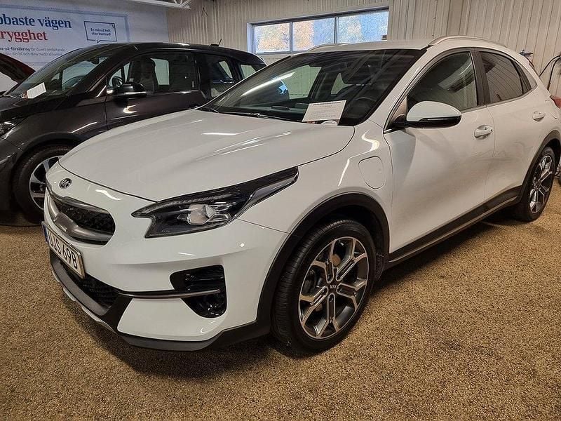 Vit Begagnad 2020 Kia XCeed 2 SUV | 250 000 kr (Marknadspris) - Bild 1/4