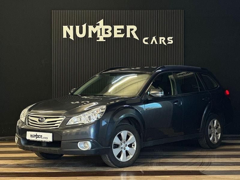 Mörkgrå Begagnad 2010 Subaru Outback SUV | 59 900 kr (Bra pris) - Bild 1/4
