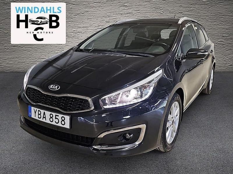 Svart Begagnad 2015 Kia Ceed Halvkombi | 149 700 kr (Dyr) - Bild 1/4
