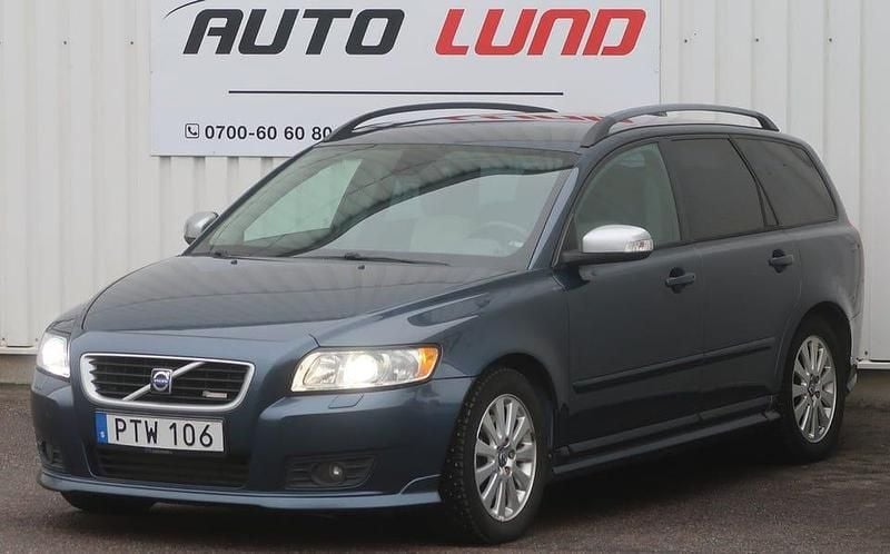 Begagnad Volvo V50 R-Design 136 HK (100 kW) 2009 Blåmetallic Kombi