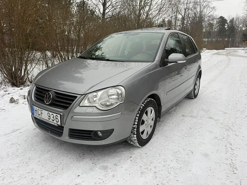 Begagnad VW Polo 80 HK (58 kW) 2008 Halvkombi
