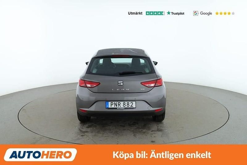 Begagnad Seat Leon Style 112 HK (82 kW) 2015 Grå Halvkombi