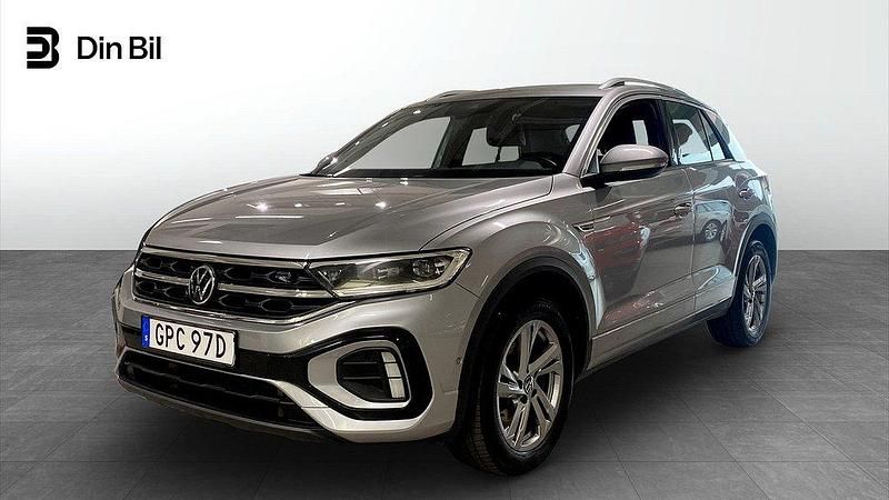 Silver (pyrit silver metallic) Begagnad 2022 VW T-Roc R-line SUV | 299 900 kr (Lite dyr) - Bild 1/4