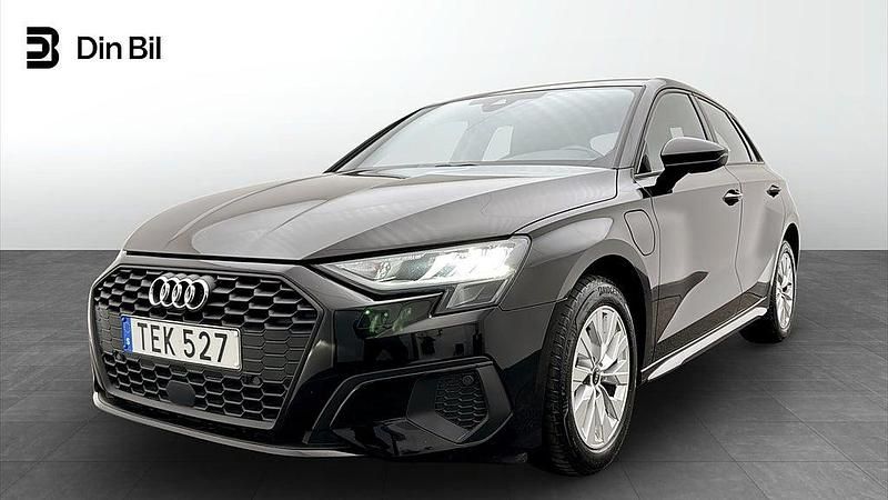 Begagnad Audi A3 e-tron 150 HK (110 kW) 2023 Svart Halvkombi