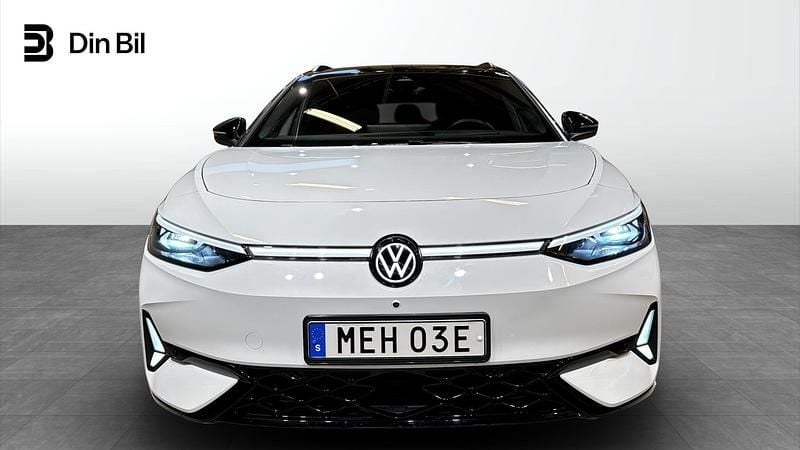 Begagnad VW ID.7 GTX 250 kW (340 HK) 2024 Vit Kombi