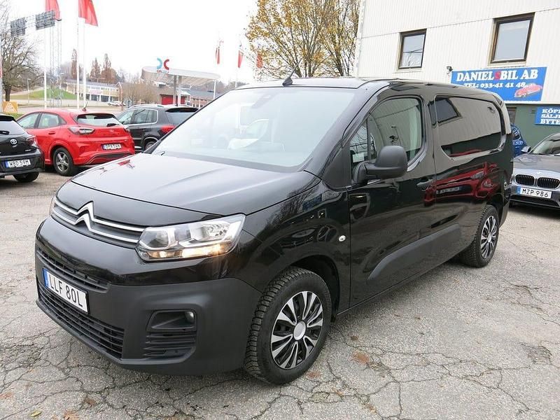Svart Begagnad 2020 Citroën Berlingo Van | 159 000 kr (Lite dyr) - Bild 1/4