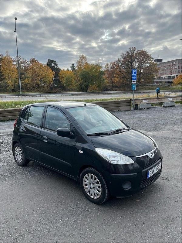 Svart Begagnad 2009 Hyundai i10 Halvkombi | 21 000 kr (Bra pris) - Bild 1/3