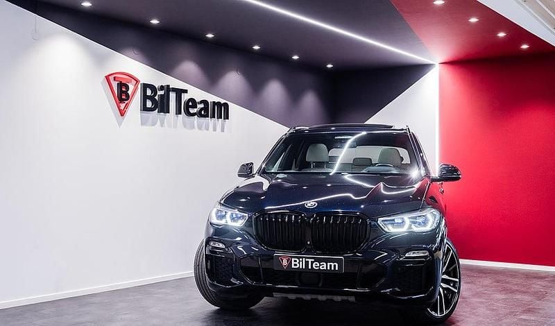 Begagnad 2019 BMW X5 M Sport SUV | 589 900 kr (Bra pris) - Bild 1/4