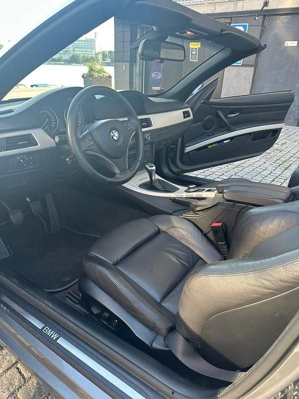 Begagnad BMW 335 306 HK (225 kW) 2007 Cab