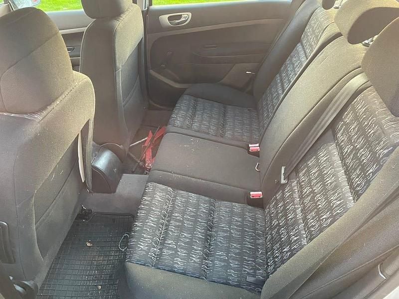 Begagnad Peugeot 307 136 HK (100 kW) 2004 Kombi