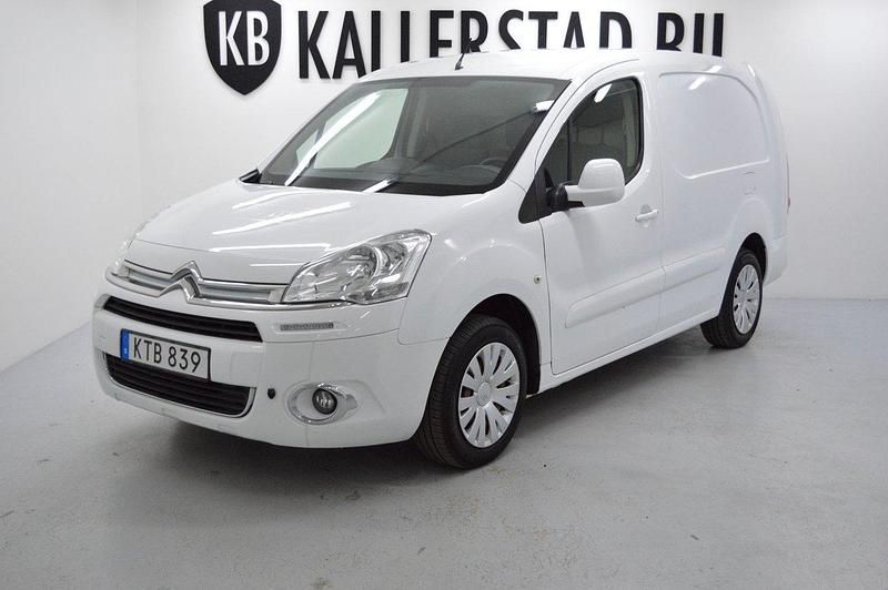 Vit Begagnad 2014 Citroën Berlingo Minibuss | 74 900 kr (Lite dyr) - Bild 1/4