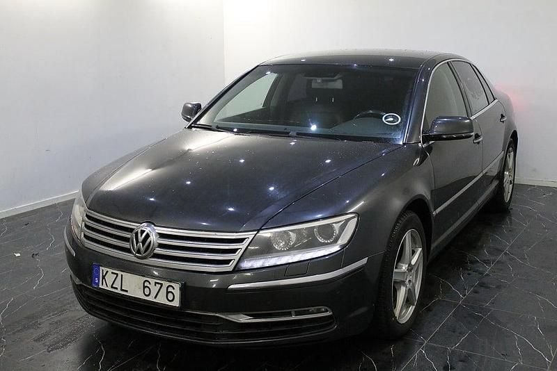 Begagnad VW Phaeton 239 HK (175 kW) 2010 Grå Sedan