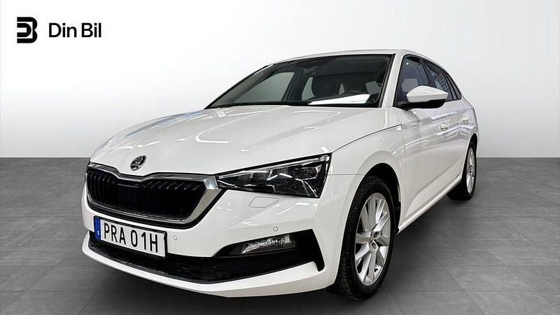 Vit Begagnad 2022 Skoda Scala Style Halvkombi | 199 900 kr (Marknadspris) - Bild 1/4