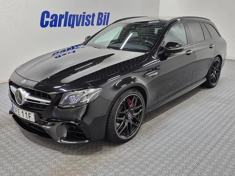 Obsidiansvart metallic Begagnad 2019 Mercedes E63S AMG AMG Kombi | 719 000 kr (Superpris) - Bild 1/4