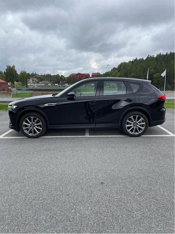Svart Begagnad 2023 Mazda CX-60 SUV | 405 000 kr (Superpris) - Bild 1/4