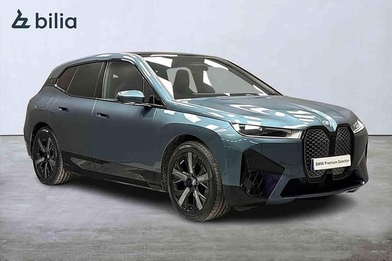 Begagnad BMW iX 239 kW (326 HK) 2023 Blå SUV
