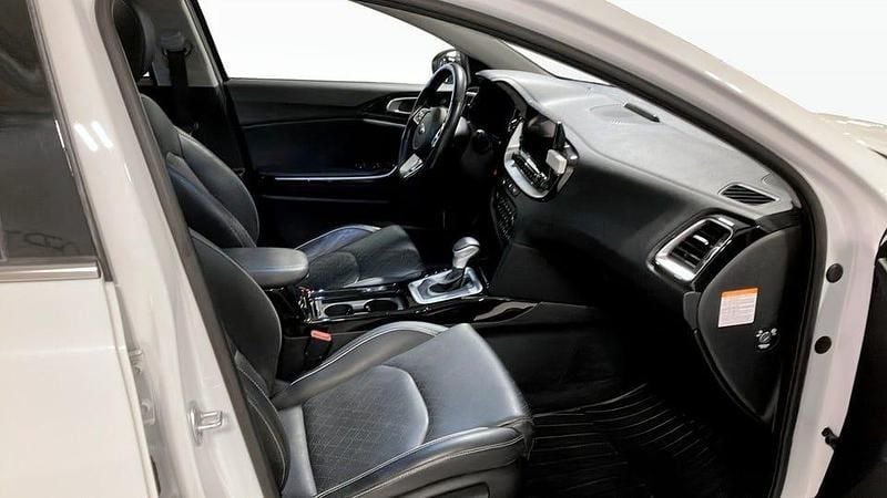 Begagnad Kia XCeed Advance 105 HK (77 kW) 2020 Vit SUV