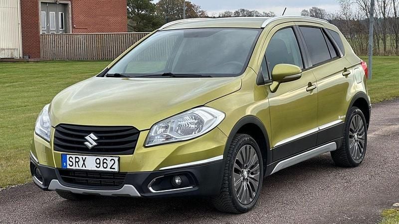 Grön Begagnad 2013 Suzuki SX4 S-Cross Kombi | 99 900 kr (Marknadspris) - Bild 1/4