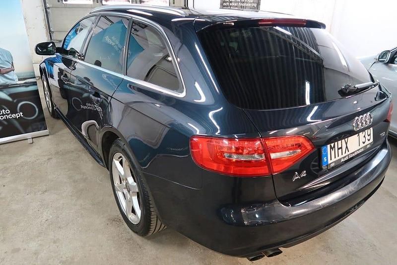 Begagnad Audi A4 143 HK (105 kW) 2013 Blå Kombi