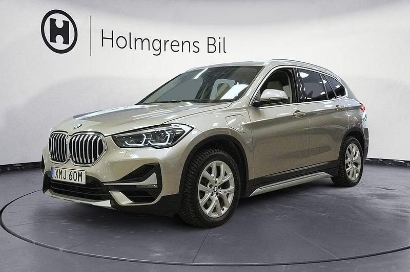 Begagnad BMW X1 xLine 125 HK (91 kW) 2020 Silver SUV
