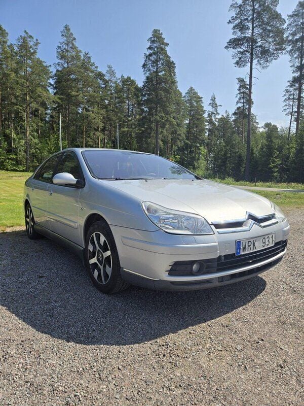 Silver Begagnad 2005 Citroën C5 Halvkombi | 23 500 kr (Bra pris) - Bild 1/4
