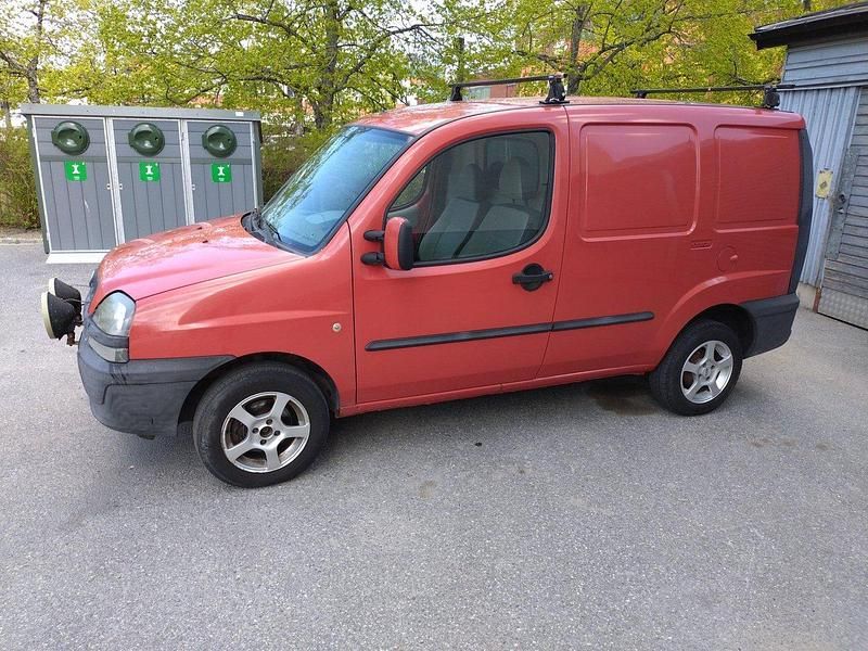 Begagnad 2005 Fiat Doblò Minibuss | 16 500 kr - Bild 1/3