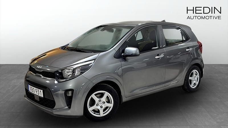 Grå Begagnad 2022 Kia Picanto Advance Halvkombi | 154 900 kr (Marknadspris) - Bild 1/4