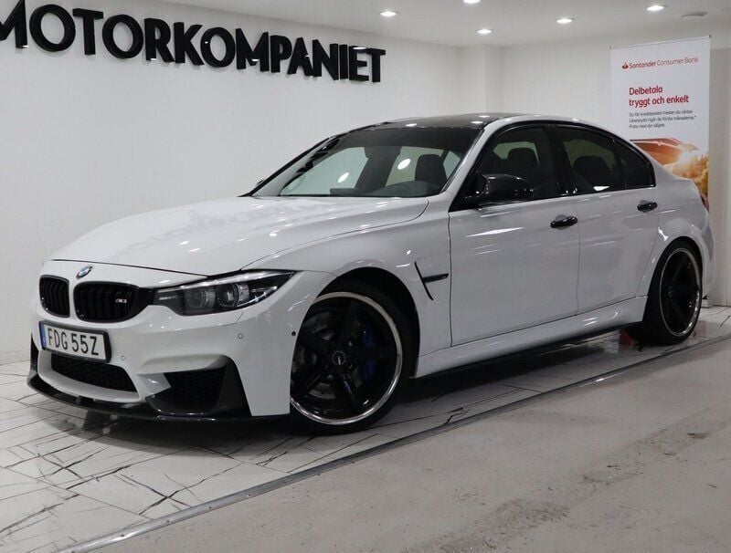 Vit Begagnad 2015 BMW M3 M Performance Sedan | 449 900 kr - Bild 1/4