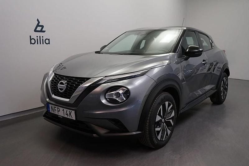 Grå Begagnad 2022 Nissan Juke Acenta SUV | 159 500 kr (Marknadspris) - Bild 1/3