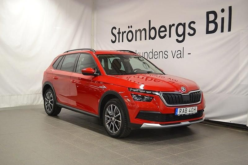 Röd Begagnad 2022 Skoda Kamiq ScoutLine SUV | 229 000 kr (Lite dyr) - Bild 1/4