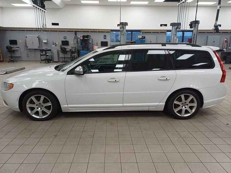 Begagnad 2012 Volvo V70 Kombi | 74 900 kr (Superpris) - Bild 1/4