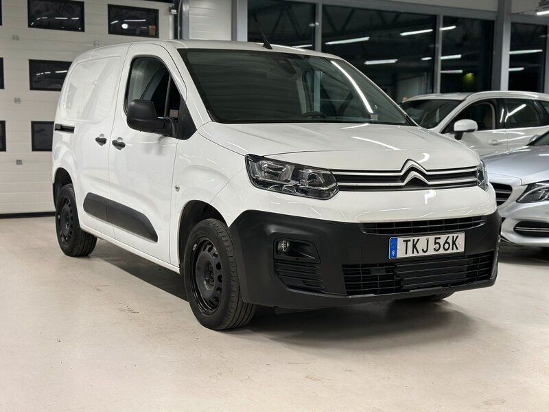 Vit Begagnad 2020 Citroën Berlingo Minibuss | 189 900 kr (Marknadspris) - Bild 1/4