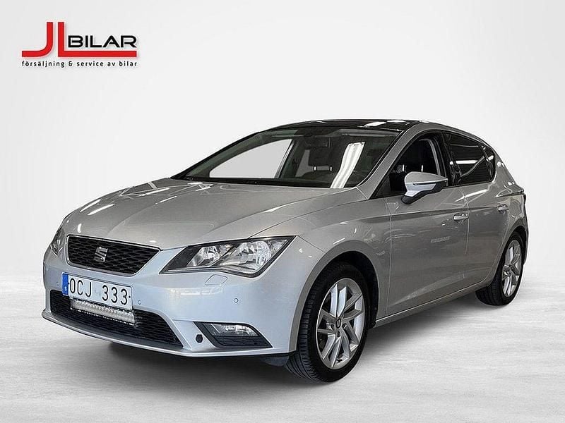 Silver Begagnad 2013 Seat Leon Halvkombi | 89 900 kr (Dyr) - Bild 1/4