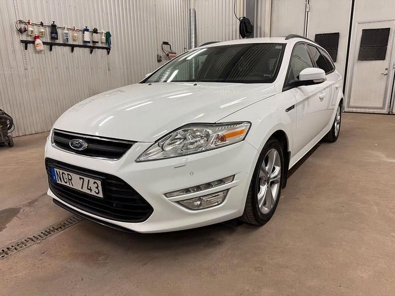 Vit Begagnad 2013 Ford Mondeo Sport Kombi | 85 000 kr (Lite dyr) - Bild 1/4