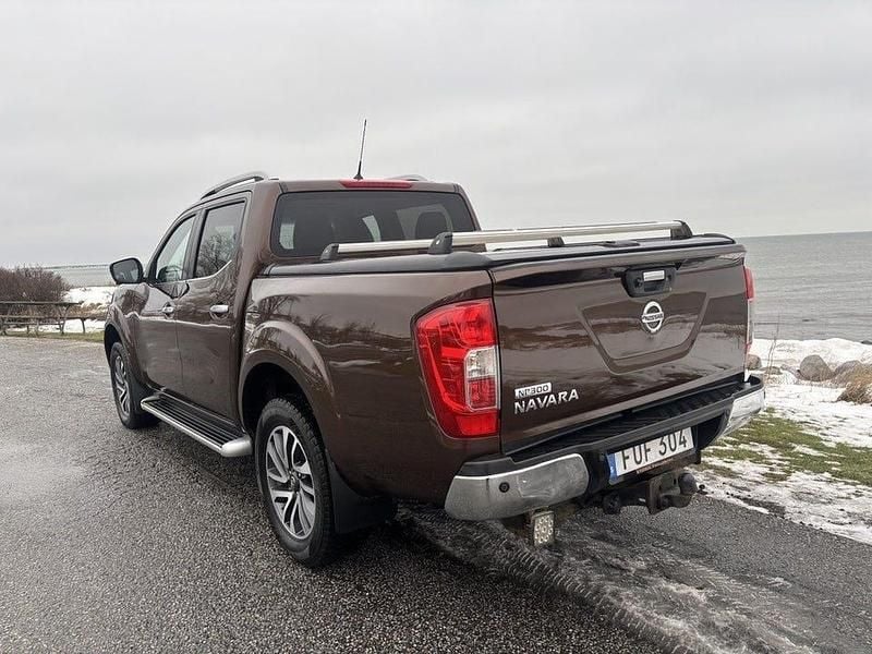 Begagnad Nissan Navara 360º 190 HK (139 kW) 2016 Brun Pickup
