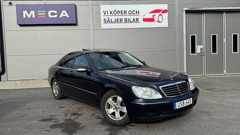 Begagnad Mercedes S350 245 HK (180 kW) 2003 Mörkblå (blå) Sedan